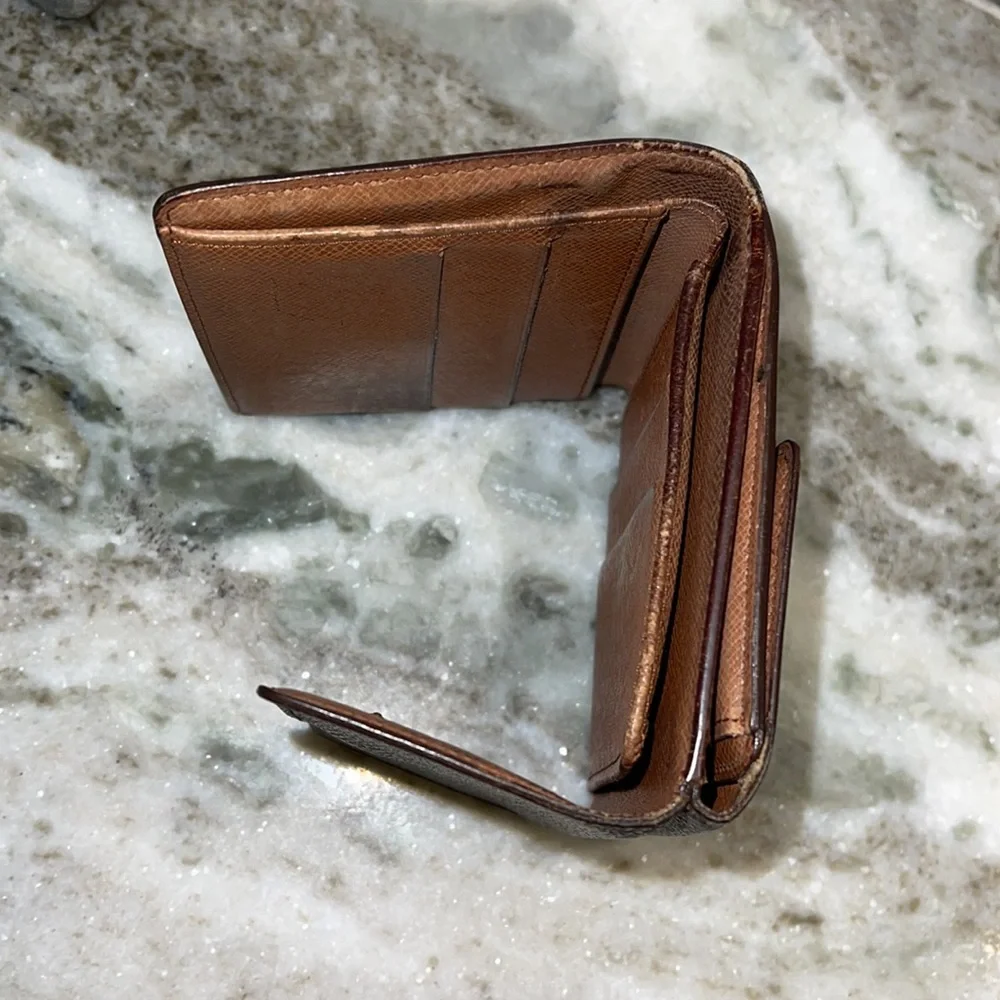 Louis Vuitton Men's Monogram Elise Wallet